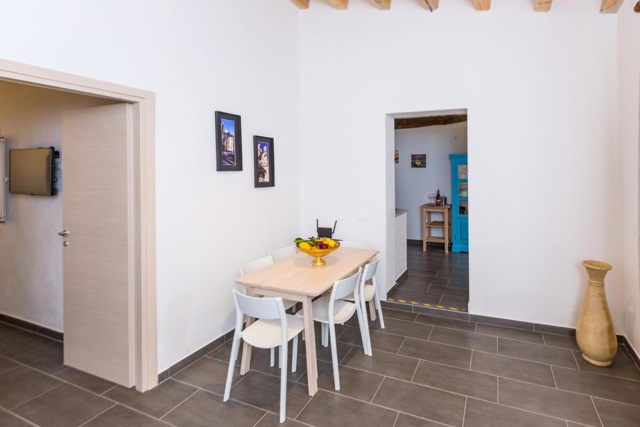 Mosina Apartments Palermo Buitenkant foto